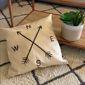 Accent Pillow - Arrow Compass
